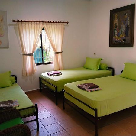 Gosongtelaga Mb Camp Singkil酒店 外观 照片