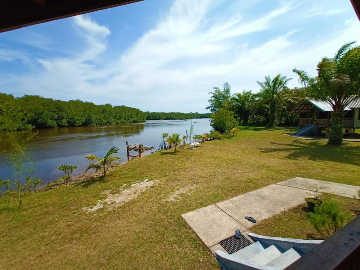 Gosongtelaga Mb Camp Singkil酒店 外观 照片