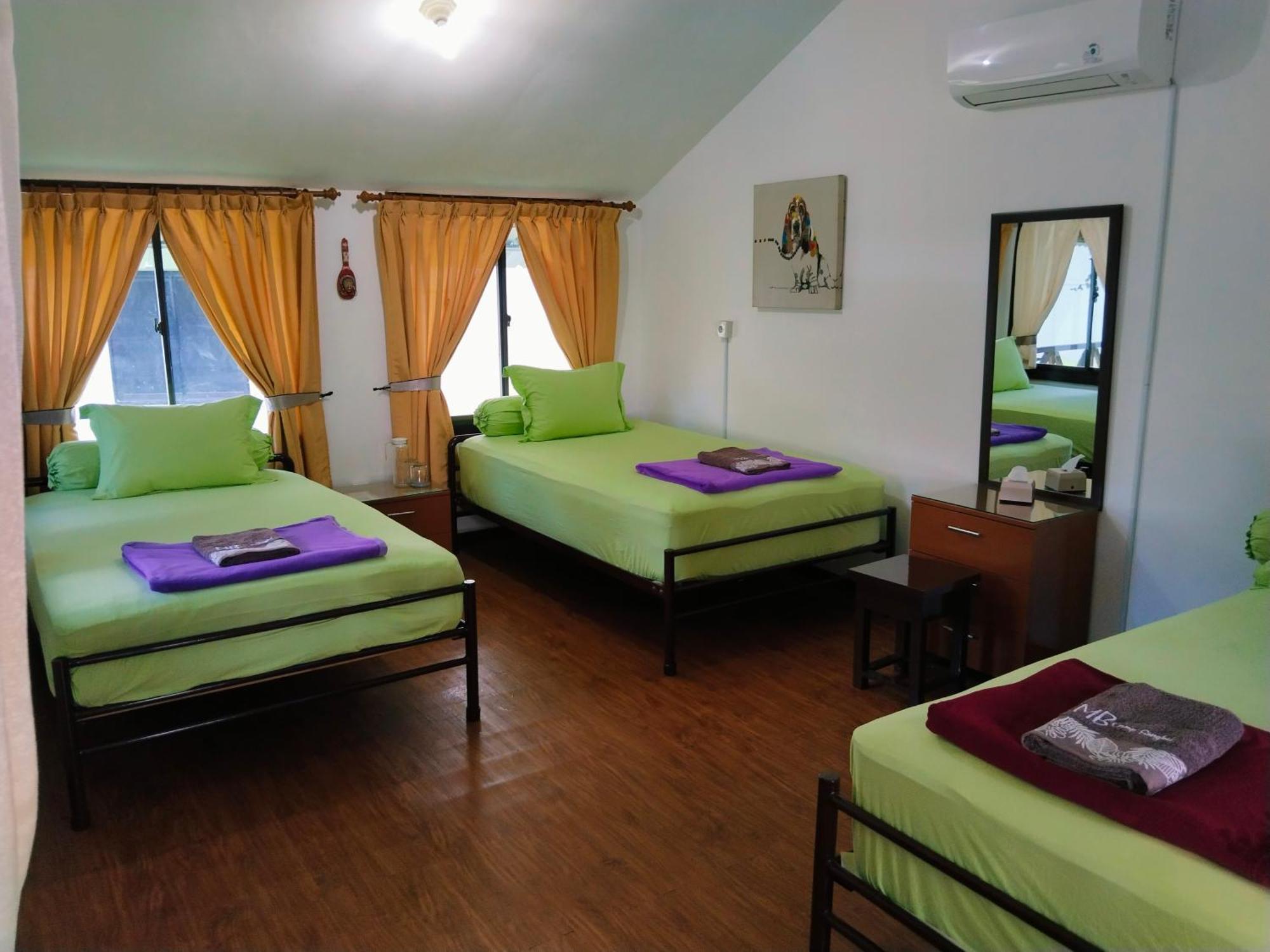 Gosongtelaga Mb Camp Singkil酒店 外观 照片