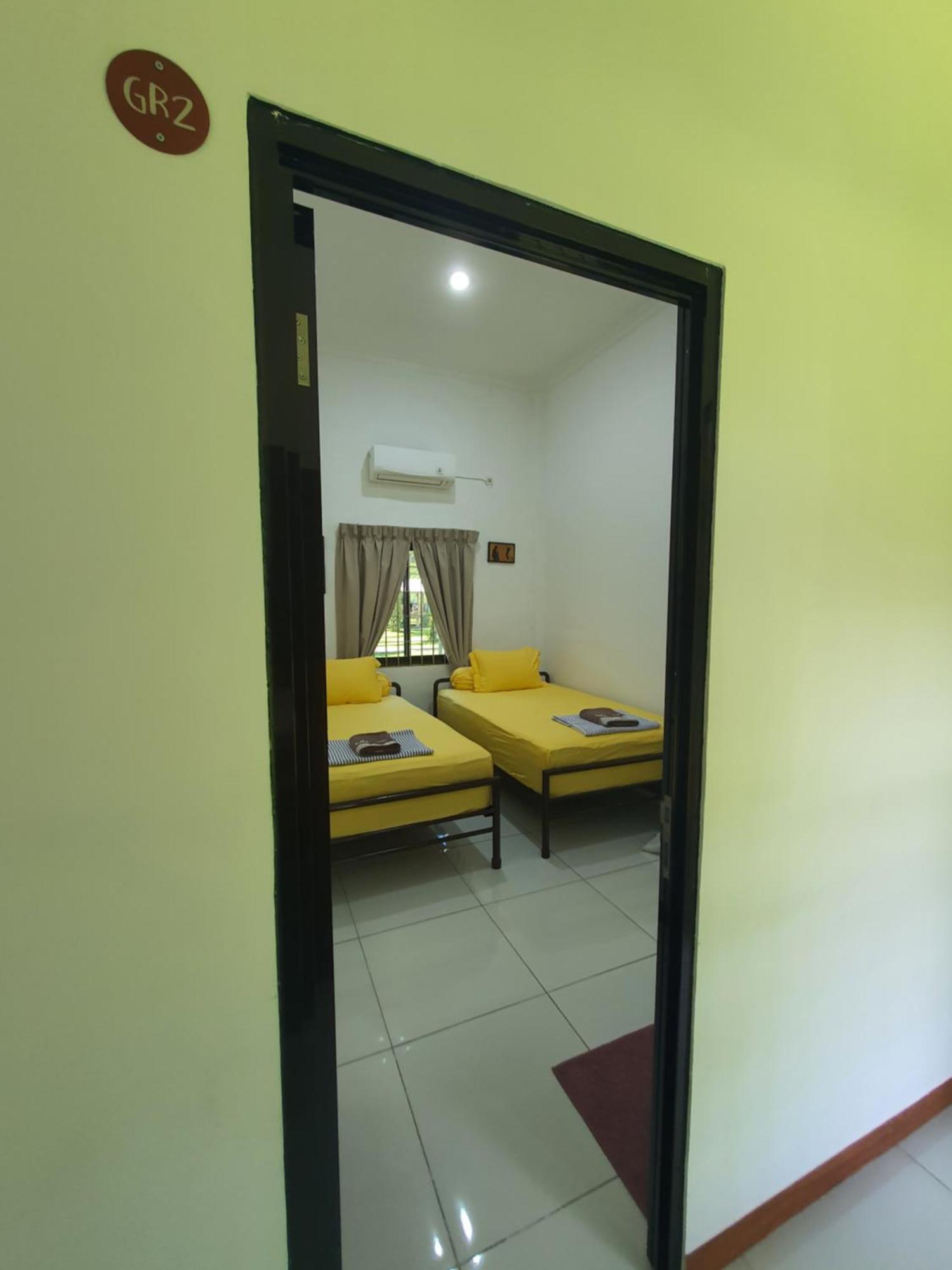 Gosongtelaga Mb Camp Singkil酒店 外观 照片